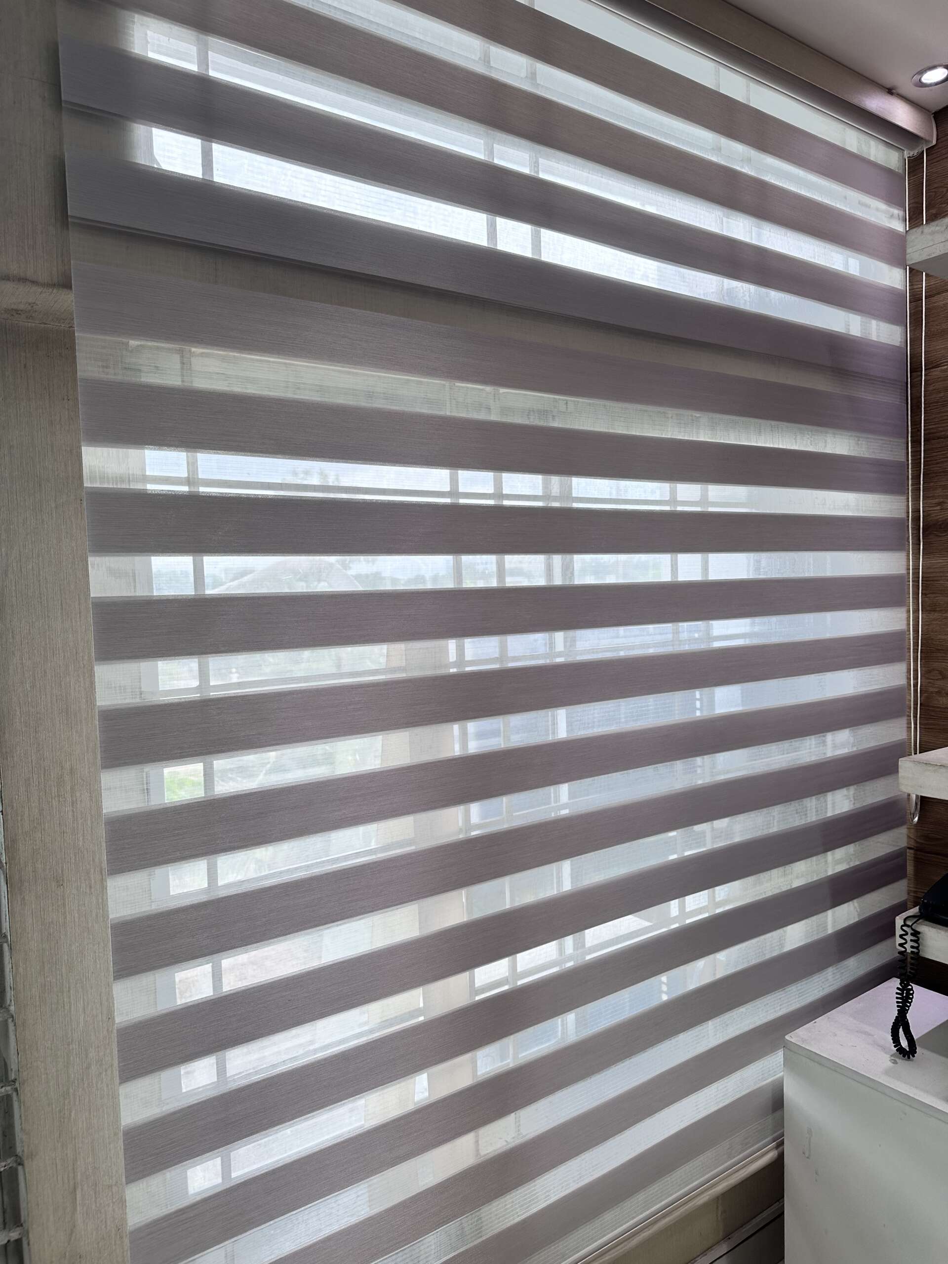 White Double Roller Blinds Savar — Choose, Measure & Maintain for a Brighter Office